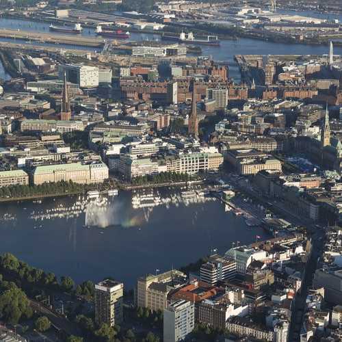 hamburg binnenalster gyrocopter